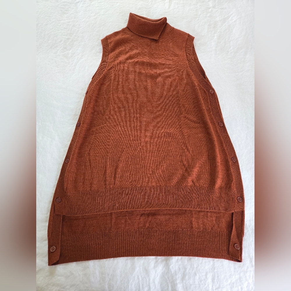 Knit turtleneck top